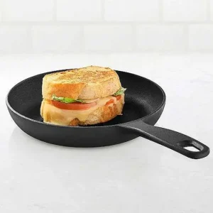 Food Network™ Cookware & Bakeware*Food Network Pre-Seasoned Cast-Iron Skillet